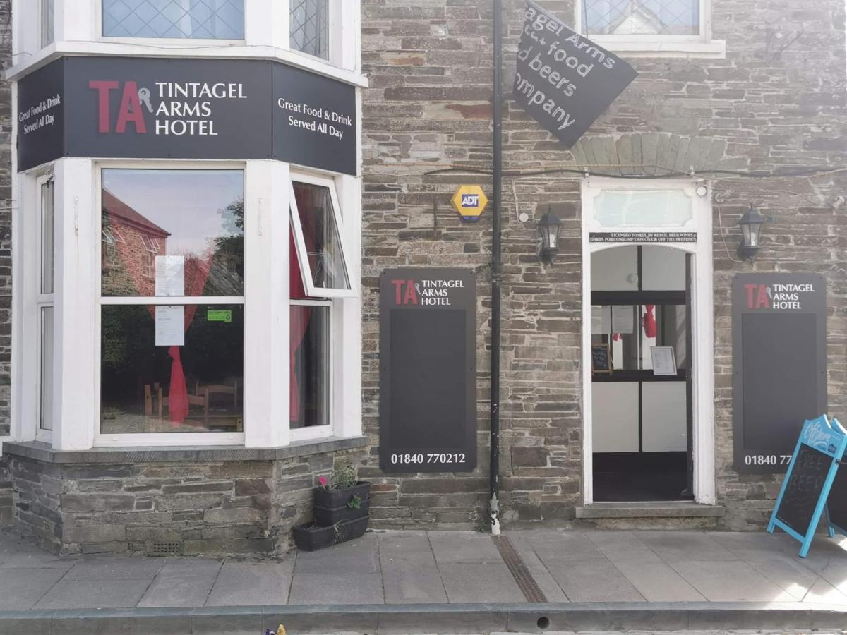 Arms Couette-café Tintagel