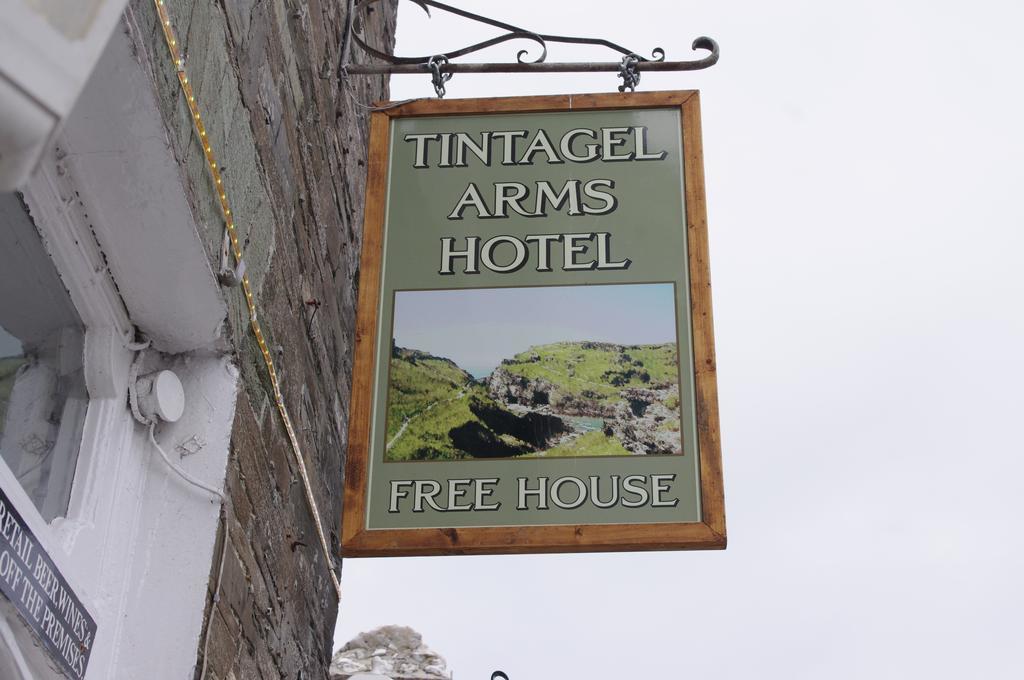 Arms Tintagel