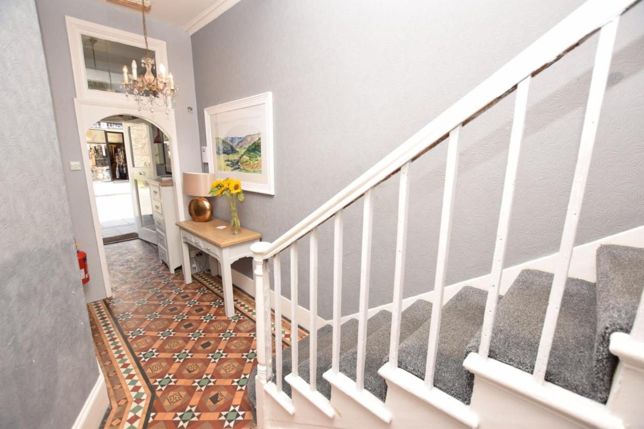 Arms Bed and breakfast 3*